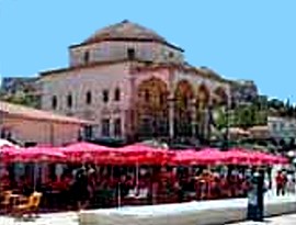 La moschea Tzistarakis nella pittoresca piazza di Monastiraki. Fonte Gnto